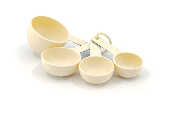 Plastic Measuring Cups, Almond Cream G9353